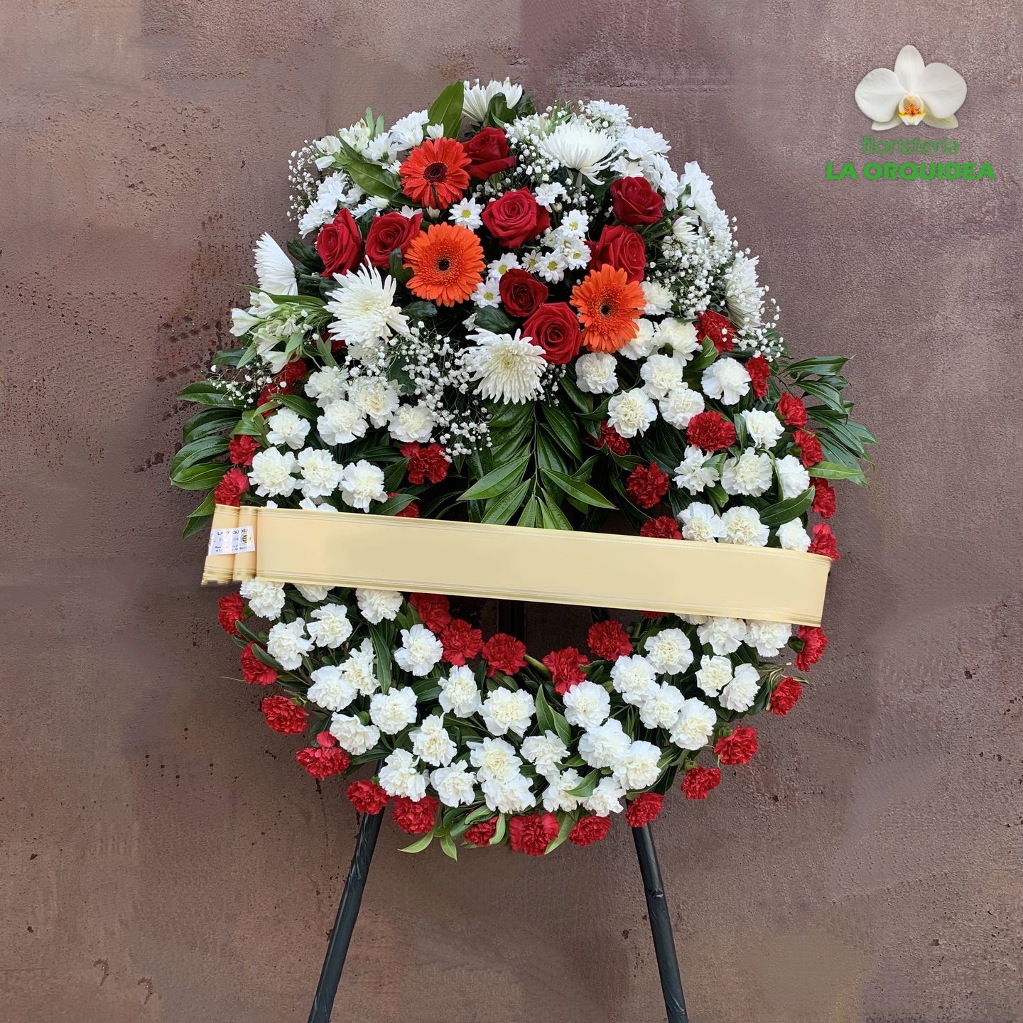 Coronas de flores para funeral. Envios a todos los tanatorios 